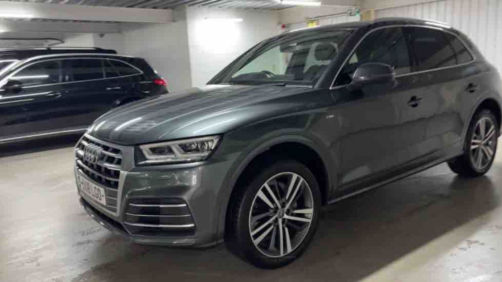 More views of Audi Q5