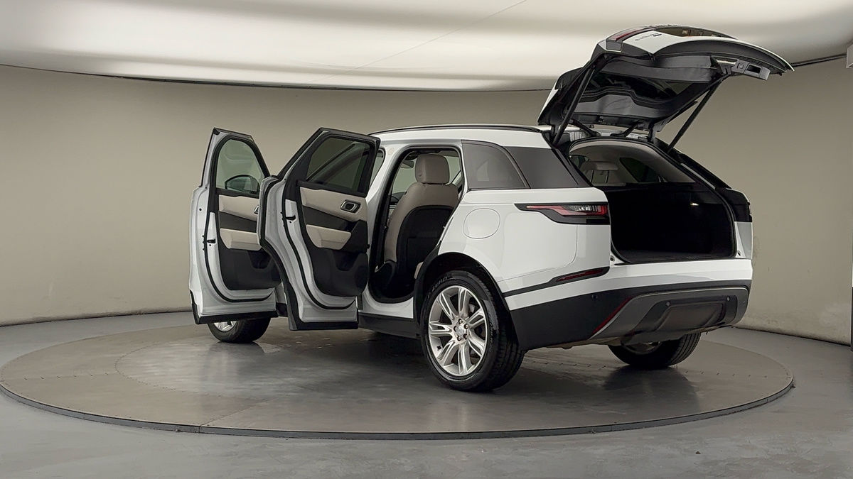 More views of Land Rover Range Rover Velar
