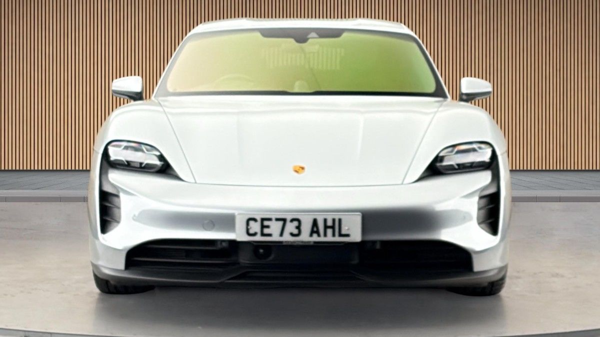 Porsche Taycan Image 3