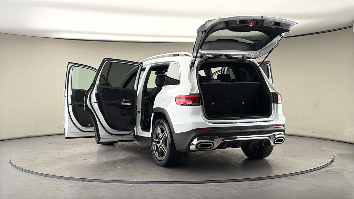 More views of Mercedes-Benz GLB