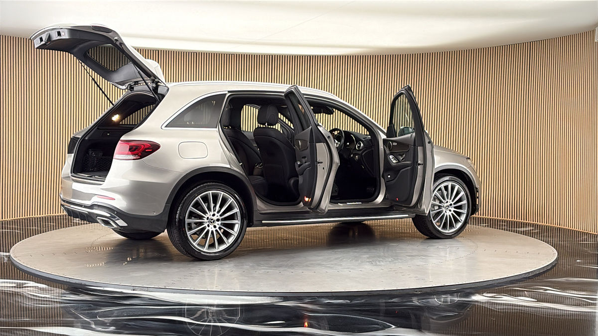 More views of Mercedes-Benz GLC