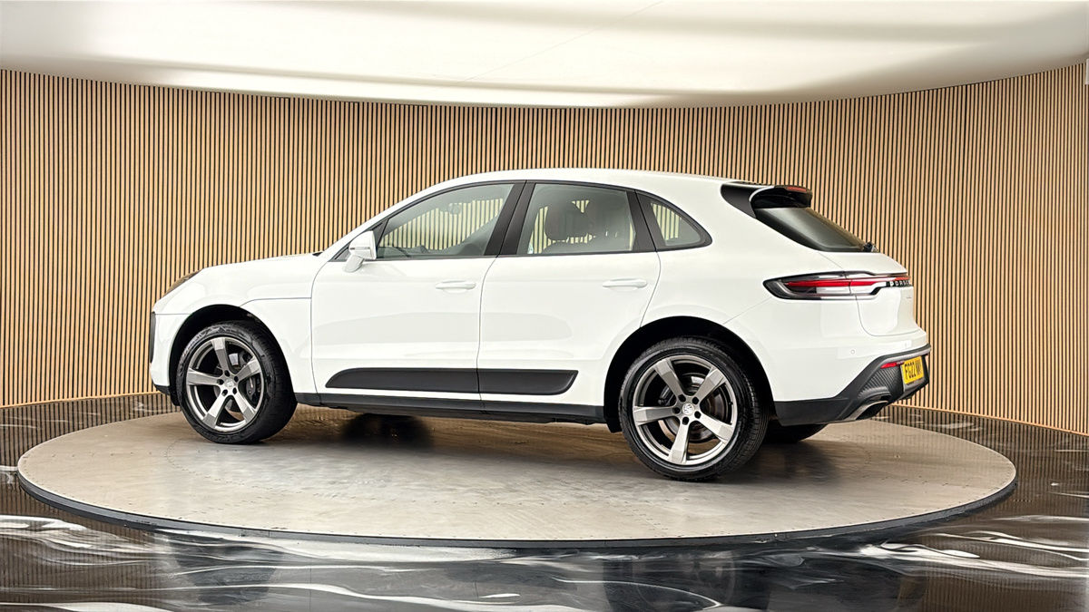 More views of Porsche Macan