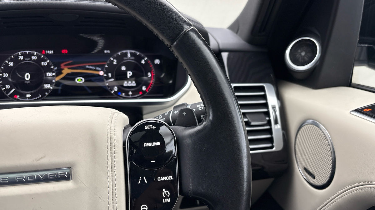 Land Rover Range Rover Image 14