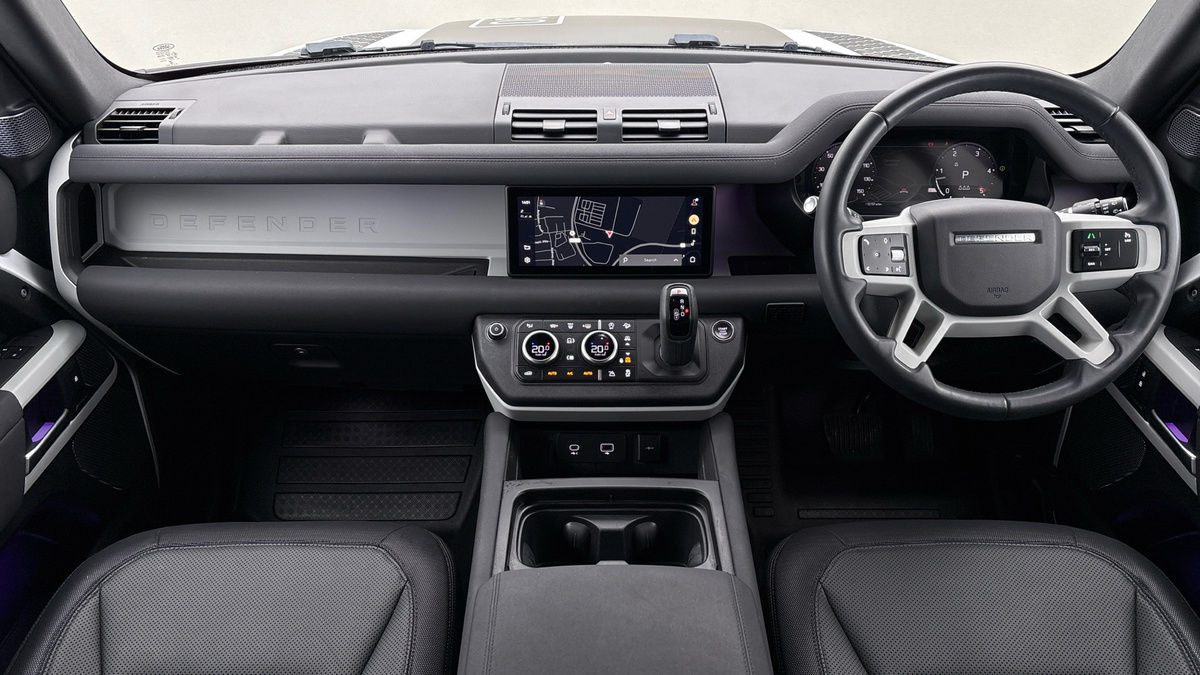 Land Rover Defender 90 Image 12