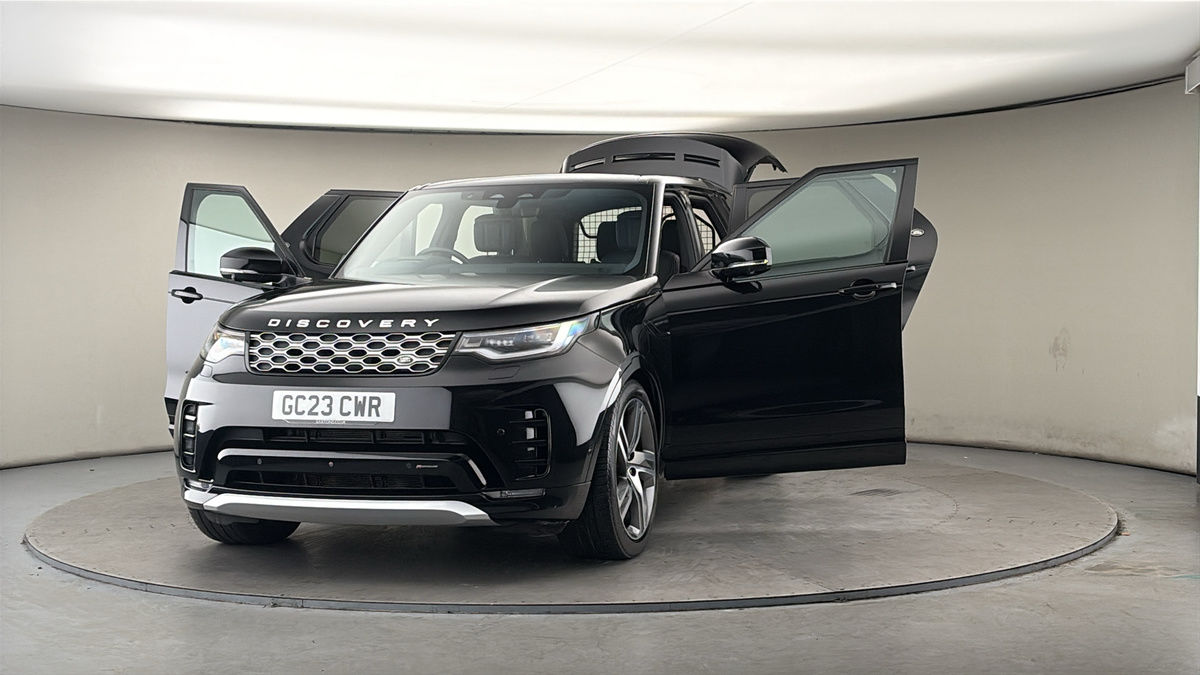 More views of Land Rover Discovery