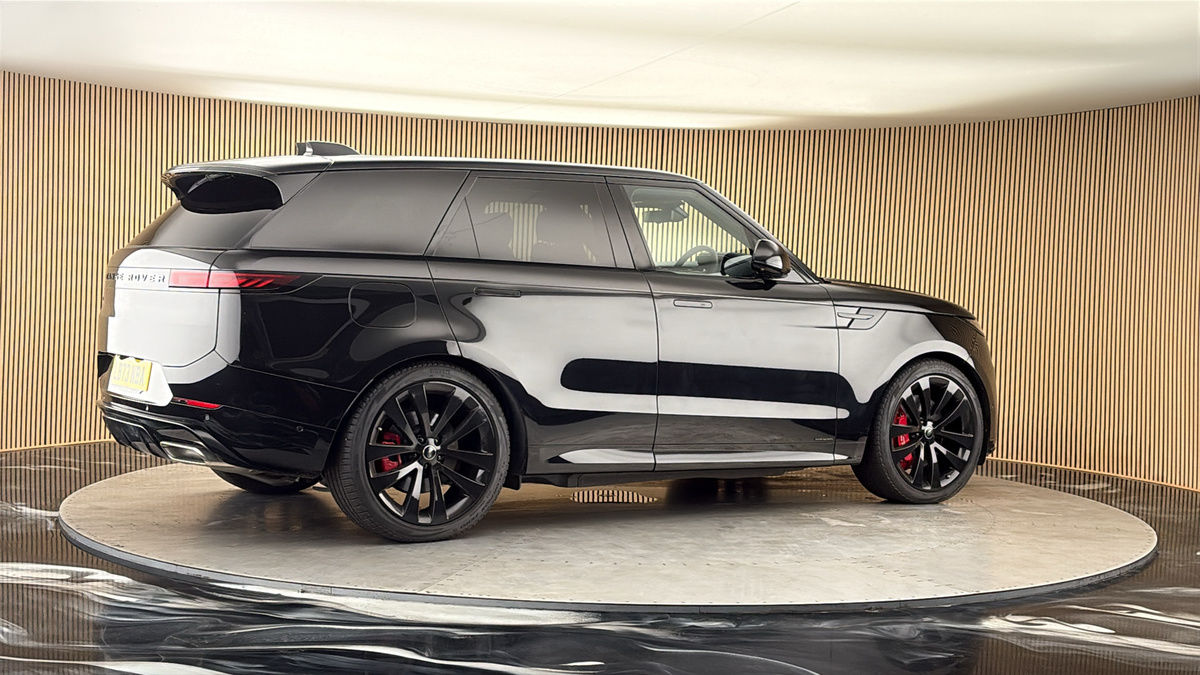 More views of Land Rover Range Rover Sport