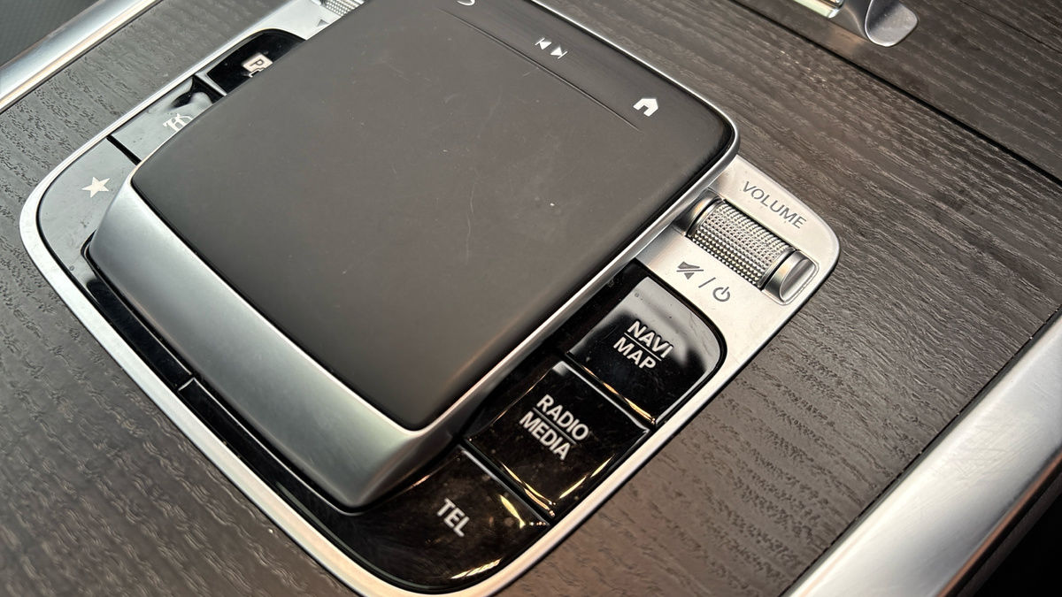 Mercedes-Benz G Class Image 35
