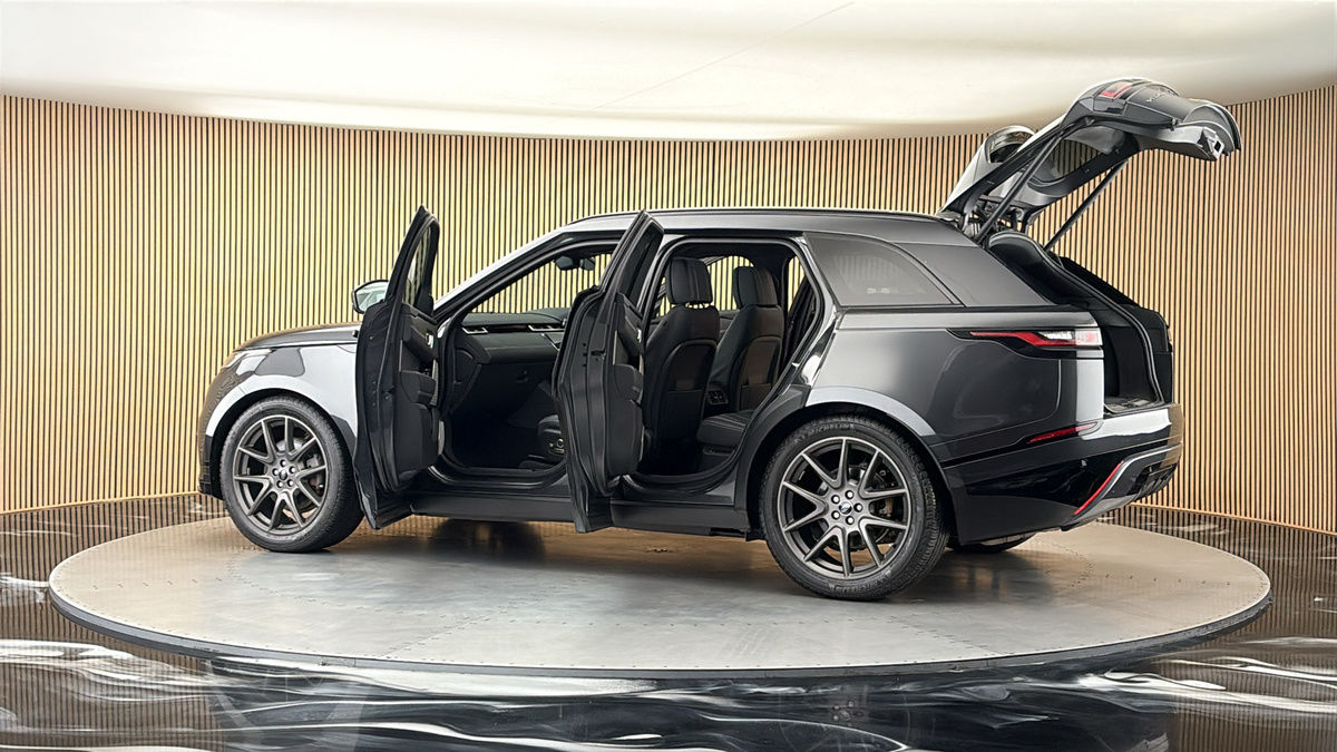 More views of Land Rover Range Rover Velar