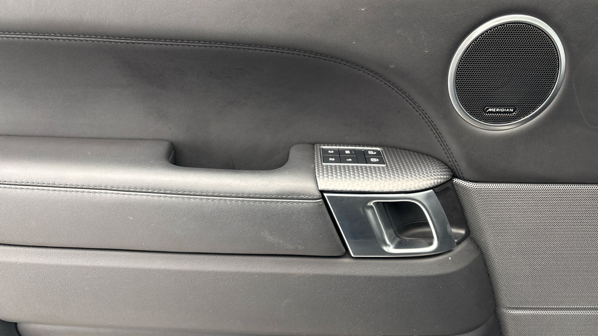 Land Rover Range Rover Sport Image 19