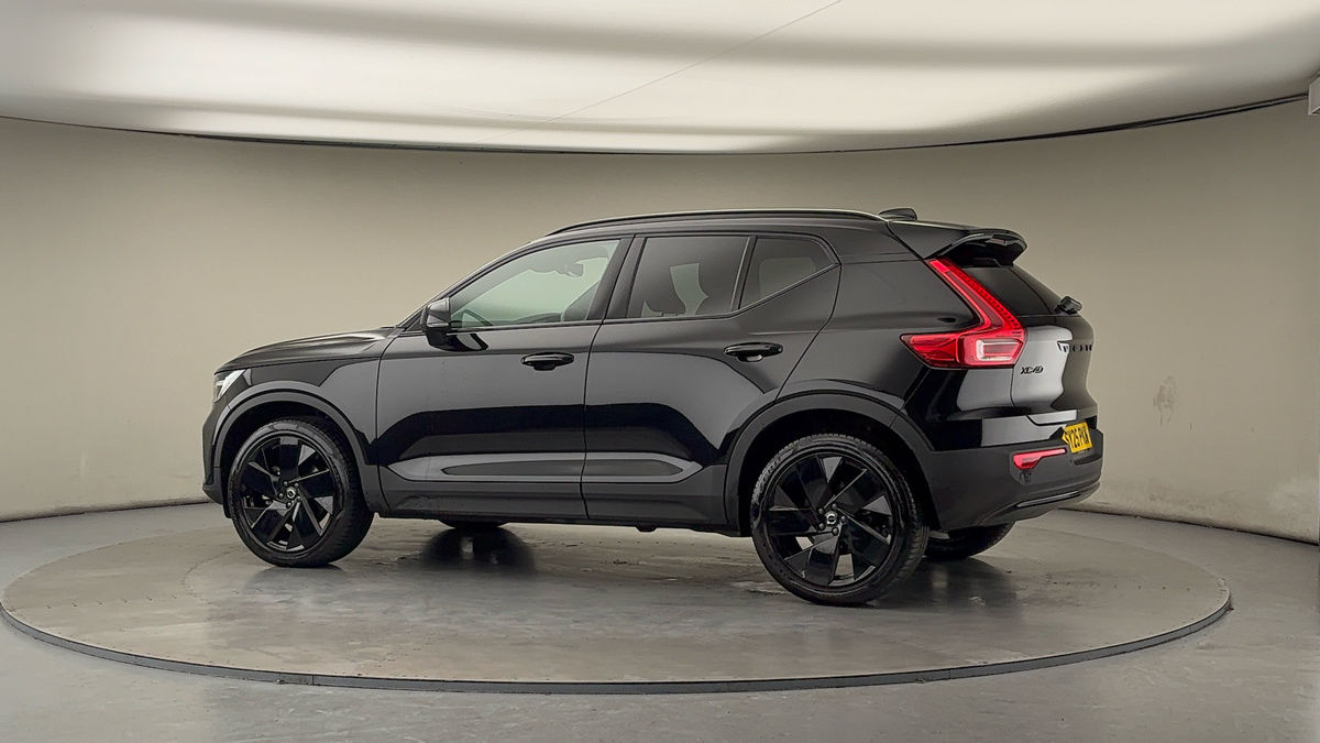 More views of Volvo XC40