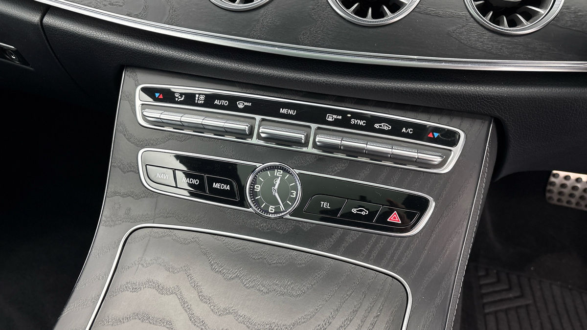 Mercedes-Benz E Class Image 9