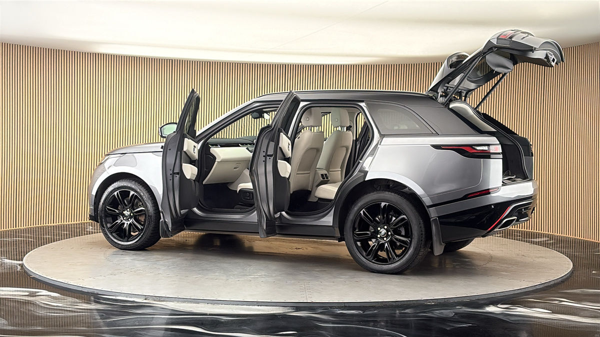 More views of Land Rover Range Rover Velar