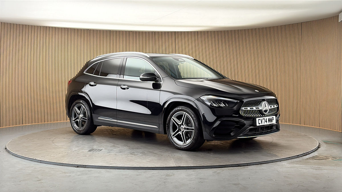 More views of Mercedes-Benz GLA