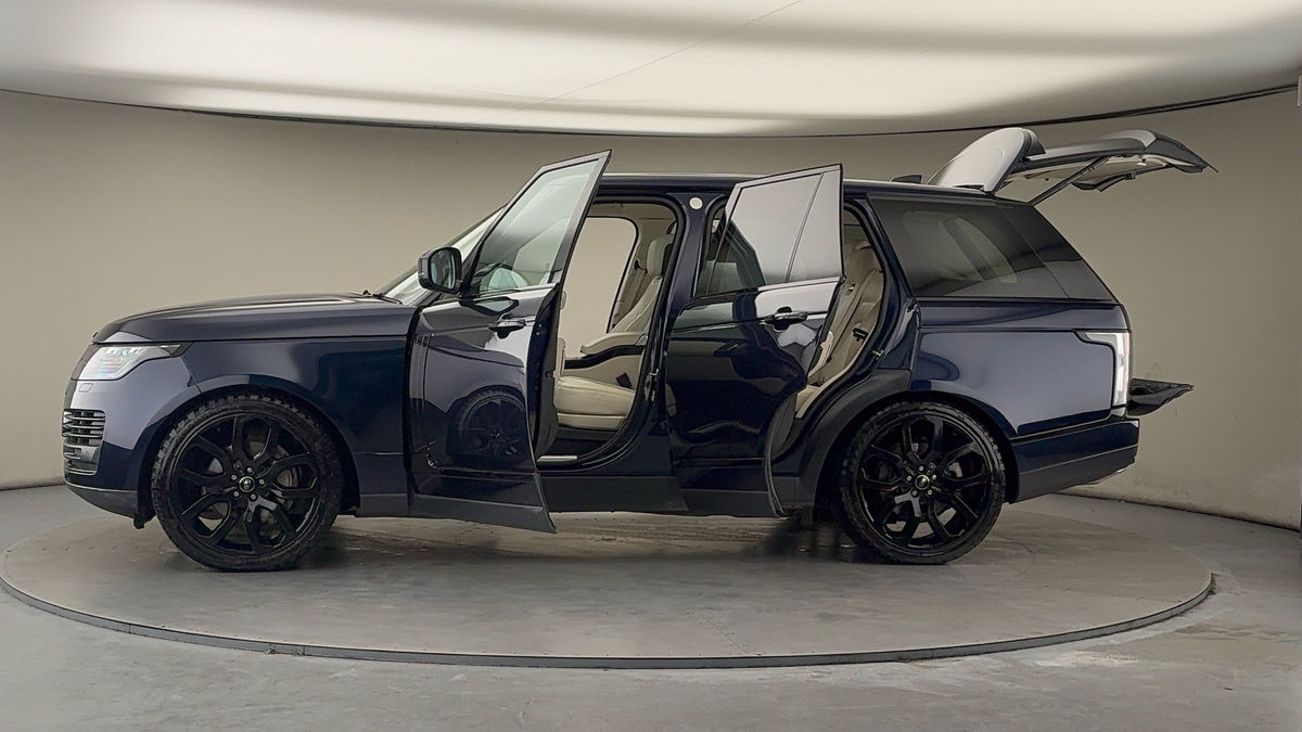 More views of Land Rover Range Rover