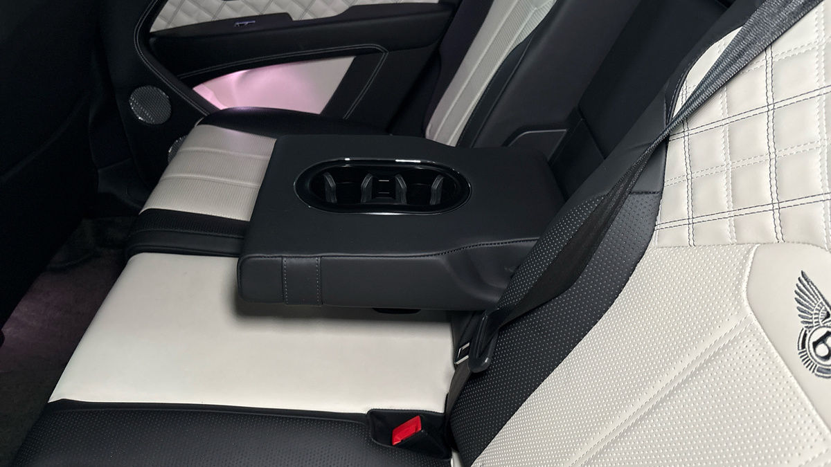 Bentley Bentayga Image 9