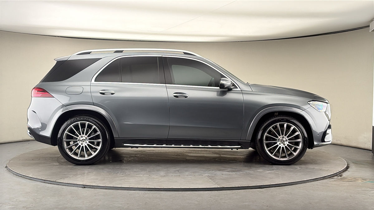 Mercedes-Benz GLE Image 16