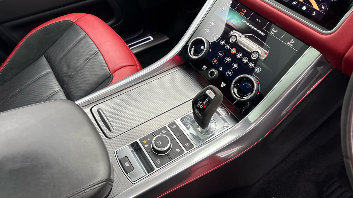 Land Rover Range Rover Sport Image 18