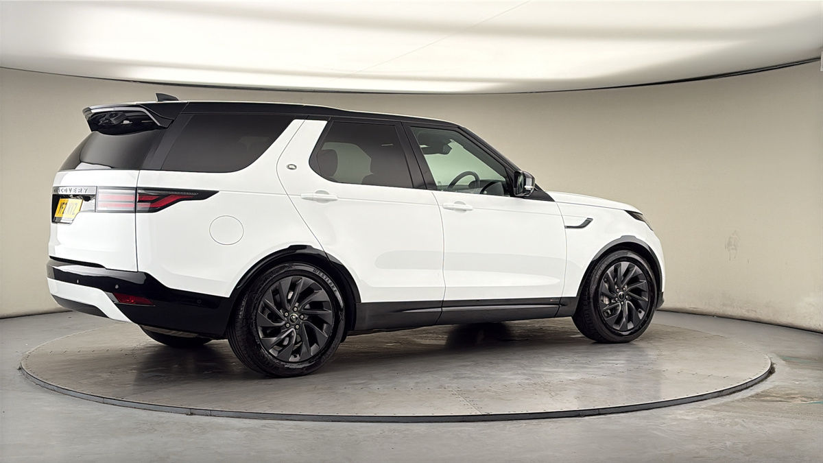 More views of Land Rover Discovery