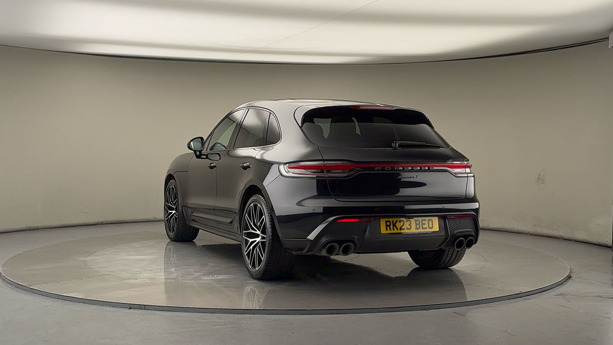 More views of Porsche Macan
