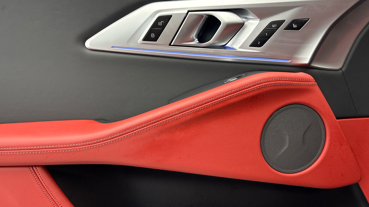 BMW XM Image 19
