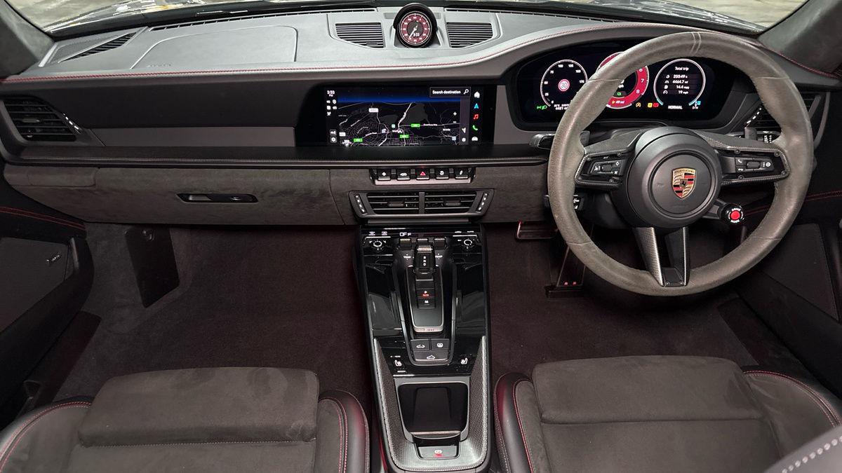Porsche 911 Image 12