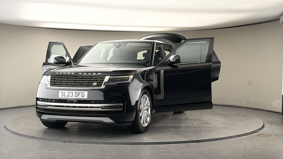 More views of Land Rover Range Rover