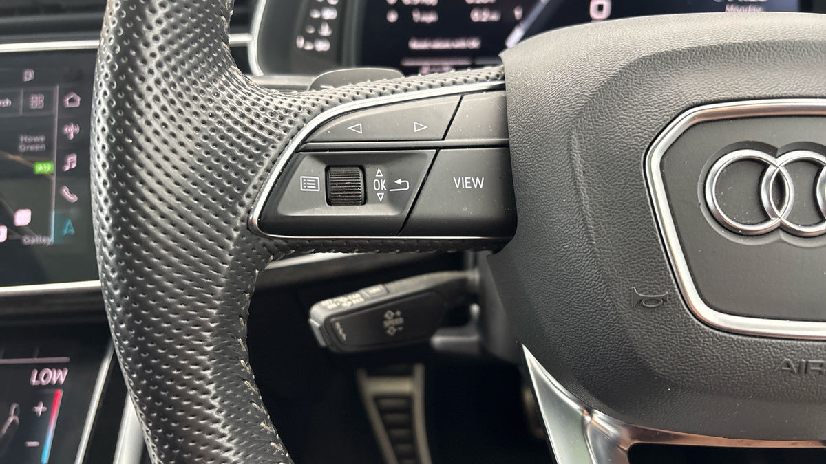 Audi SQ8 Image 13