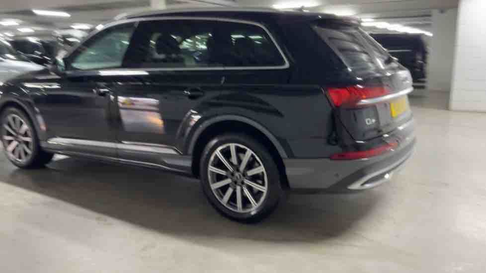 More views of Audi Q7