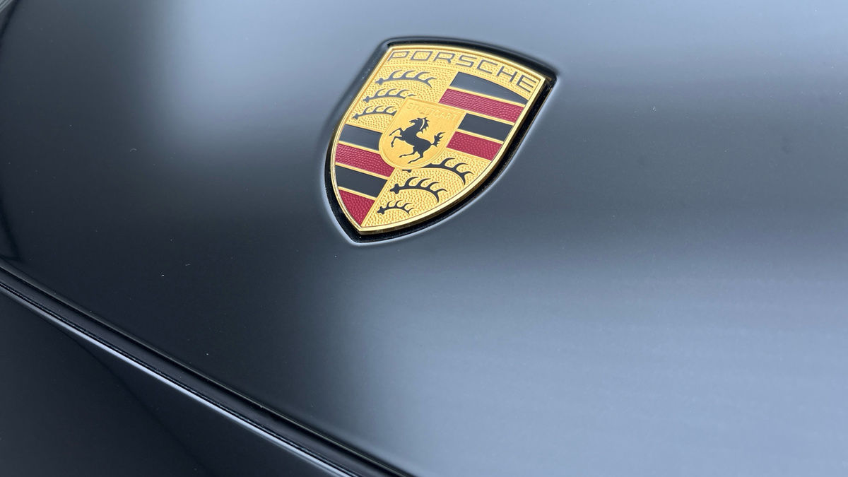 Porsche Cayenne Image 24