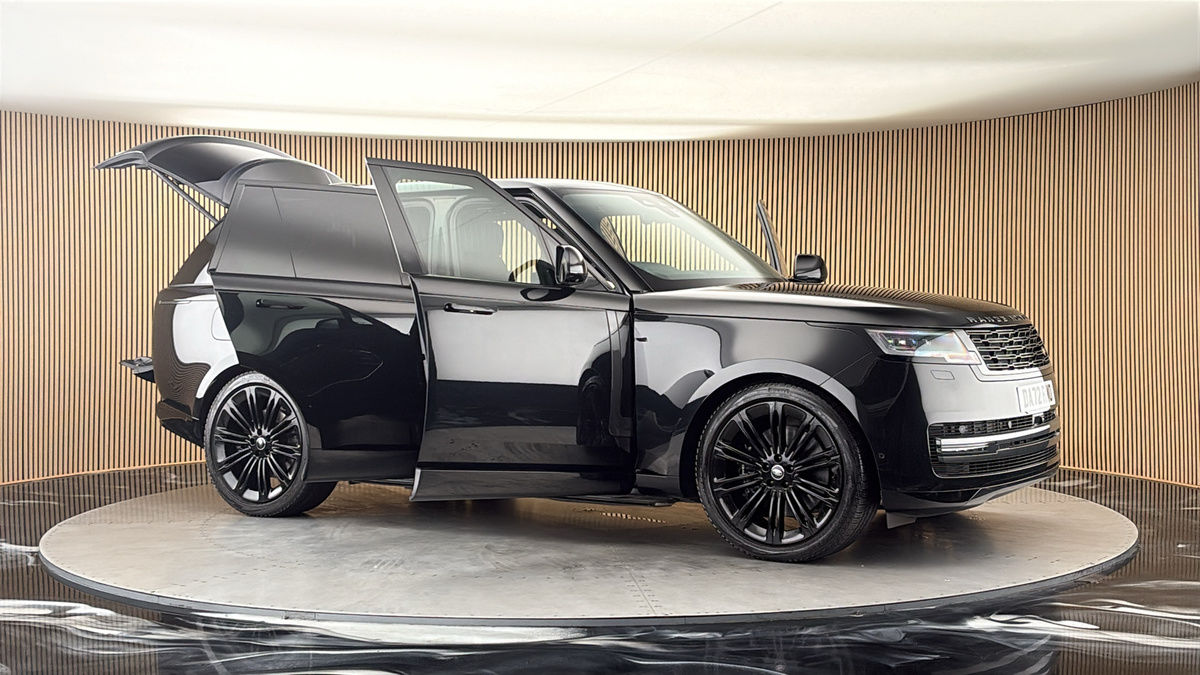 More views of Land Rover Range Rover