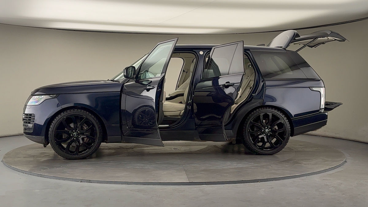 More views of Land Rover Range Rover