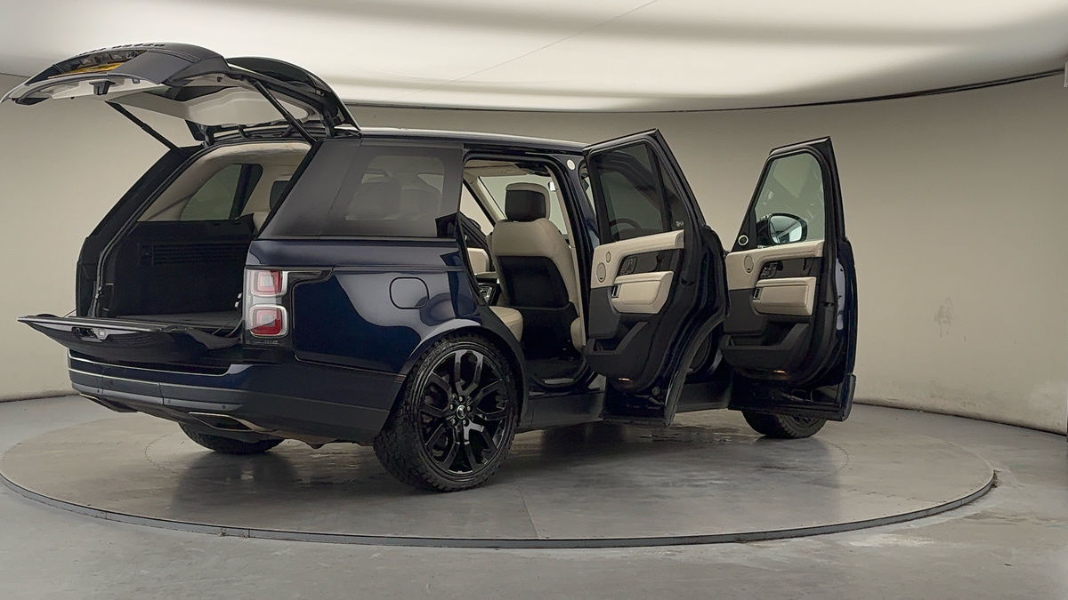 More views of Land Rover Range Rover