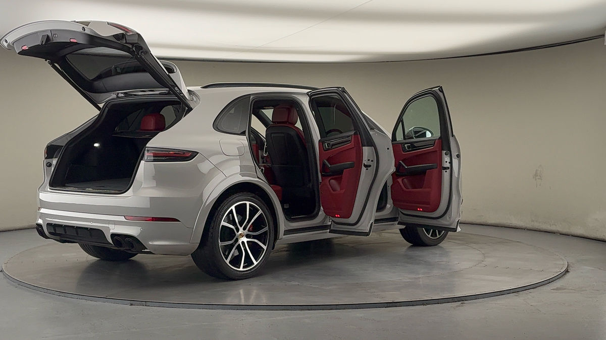 More views of Porsche Cayenne