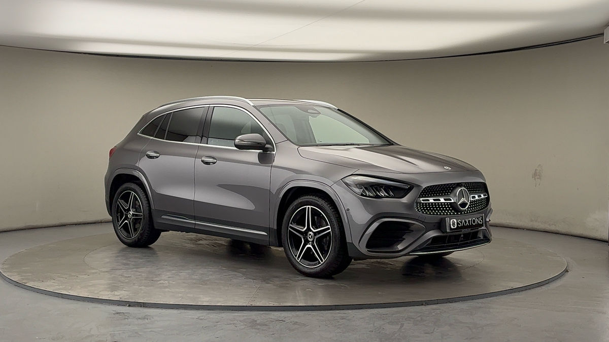 More views of Mercedes-Benz GLA