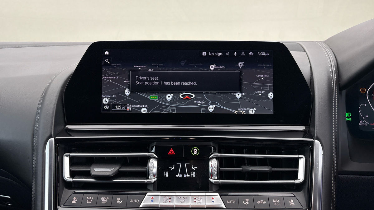 BMW 8 Series Image 17