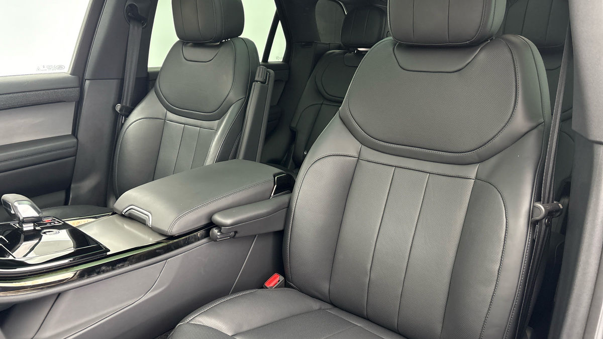 Land Rover Range Rover Sport Image 7