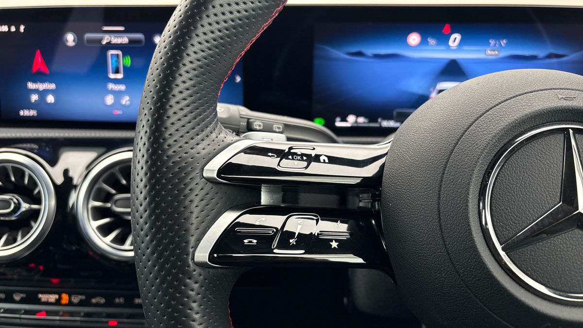 Mercedes-Benz A Class Image 13