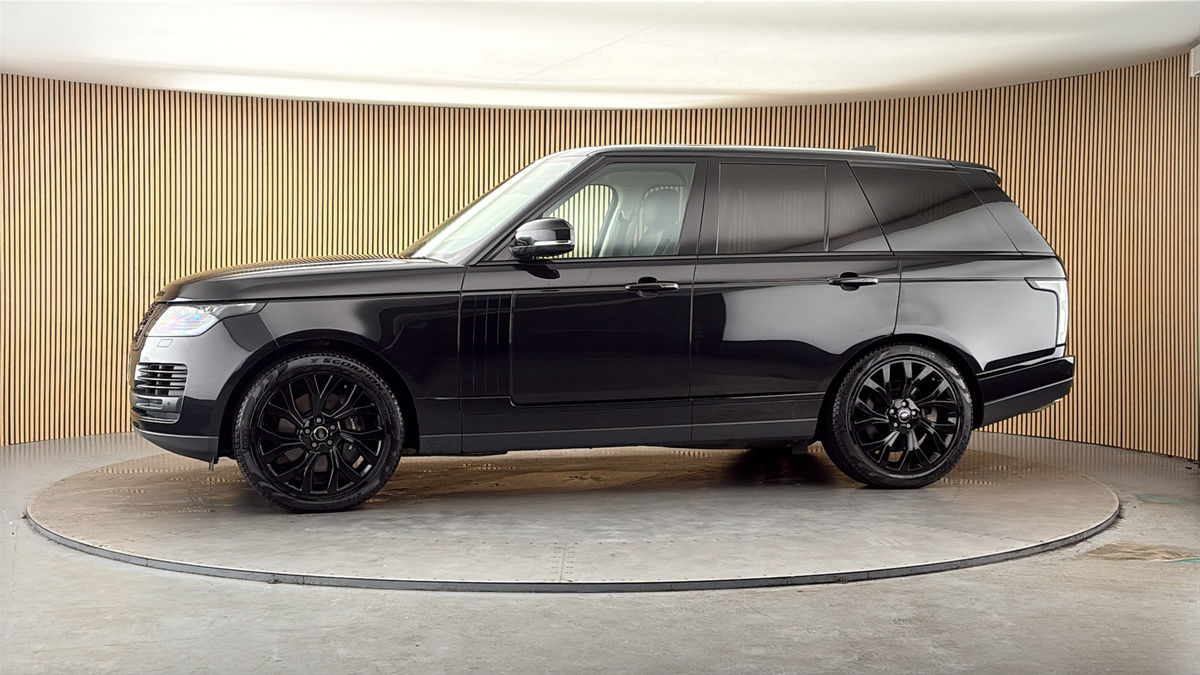 More views of Land Rover Range Rover