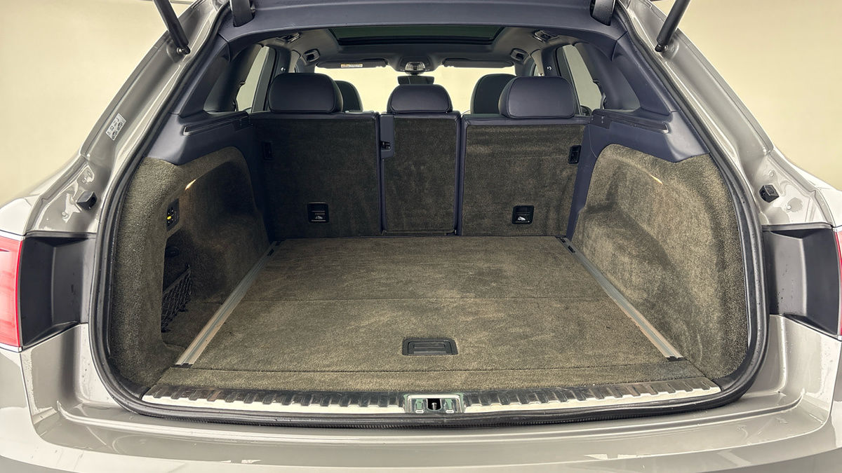 Bentley Bentayga Image 11