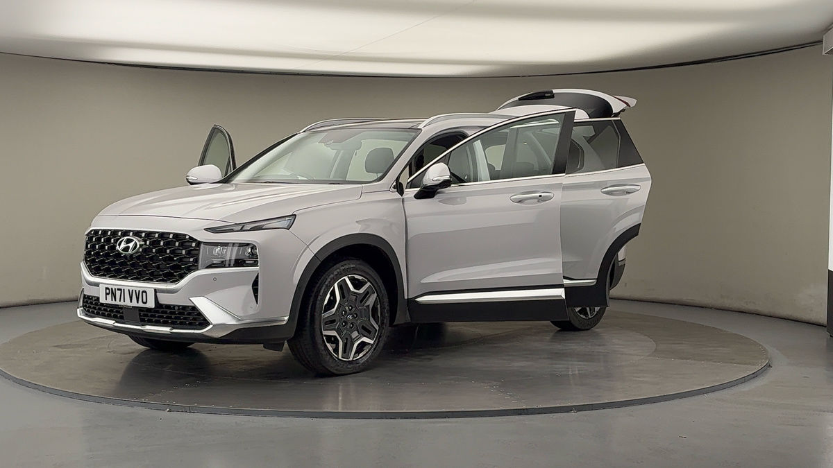 More views of Hyundai Santa Fe