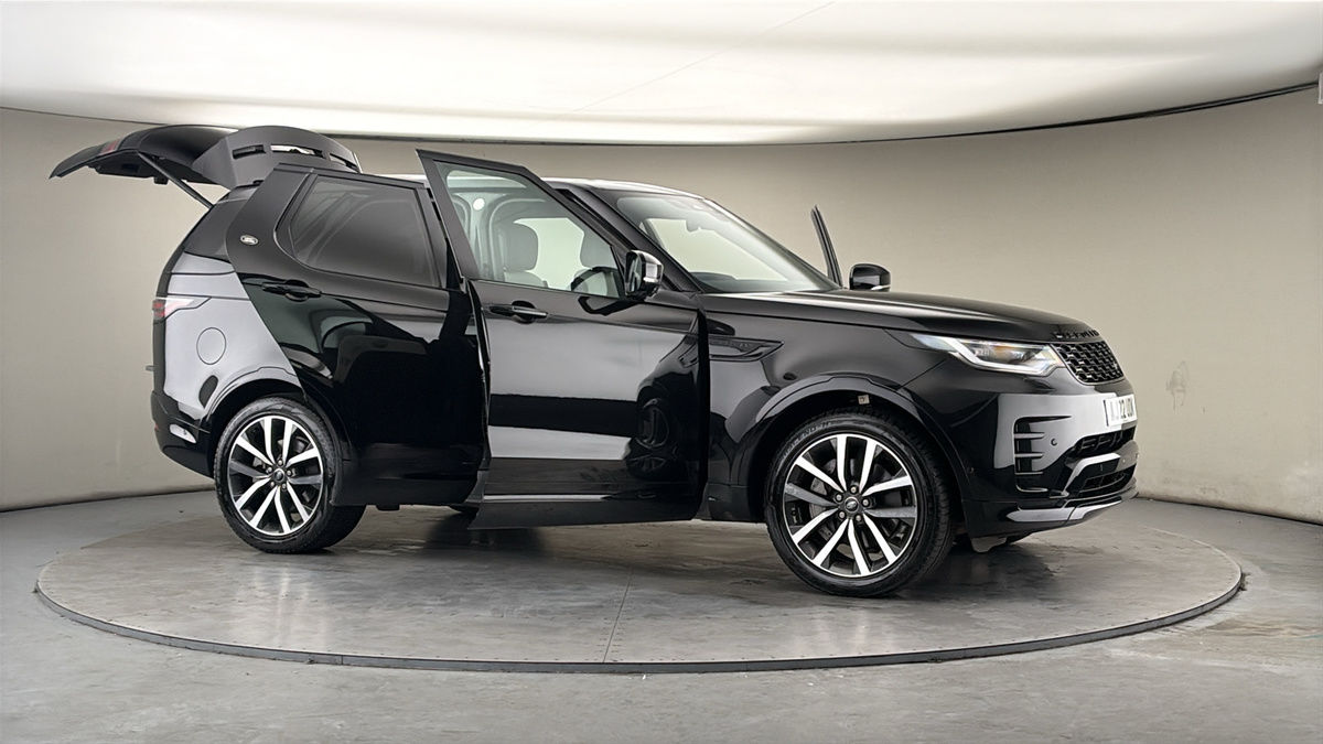 More views of Land Rover Discovery
