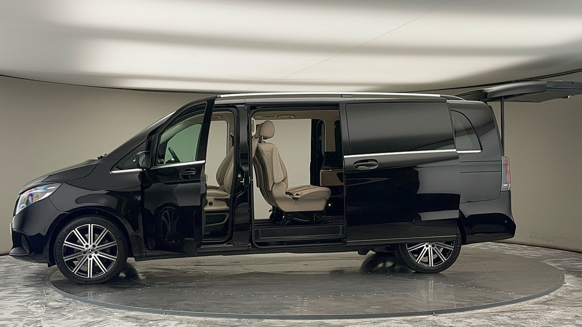 More views of Mercedes-Benz V Class