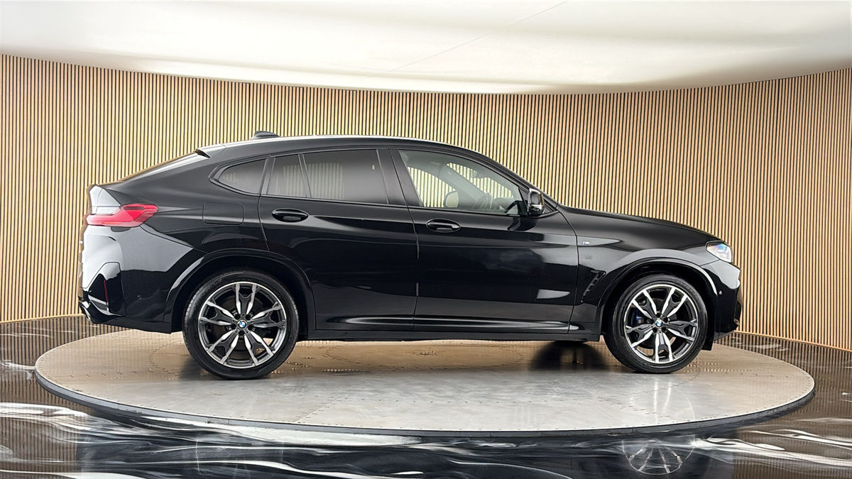 More views of BMW X4