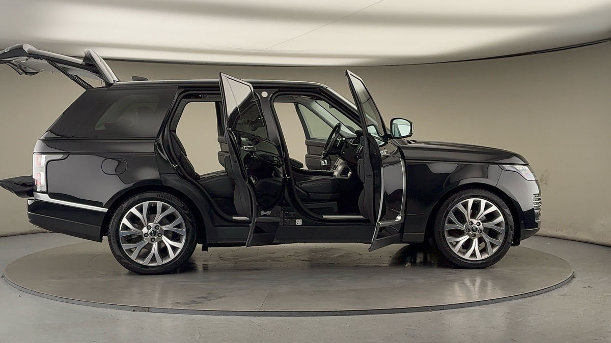 More views of Land Rover Range Rover