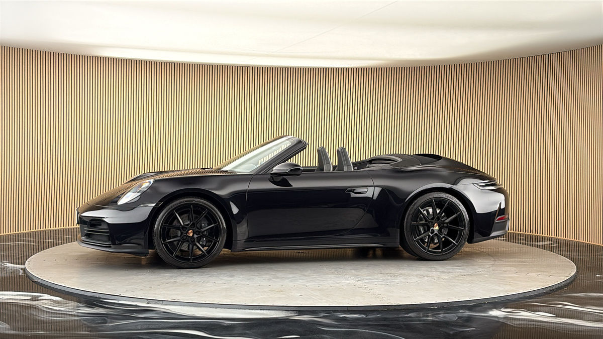 More views of Porsche 911