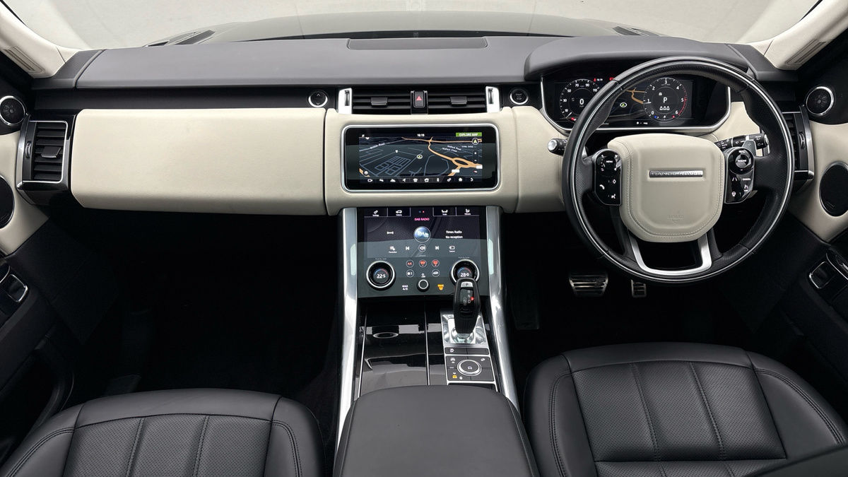 Land Rover Range Rover Sport Image 12