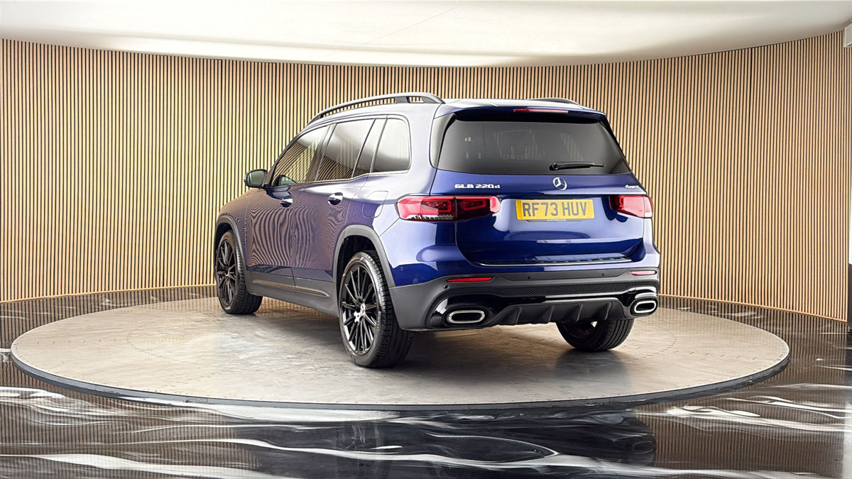 More views of Mercedes-Benz GLB