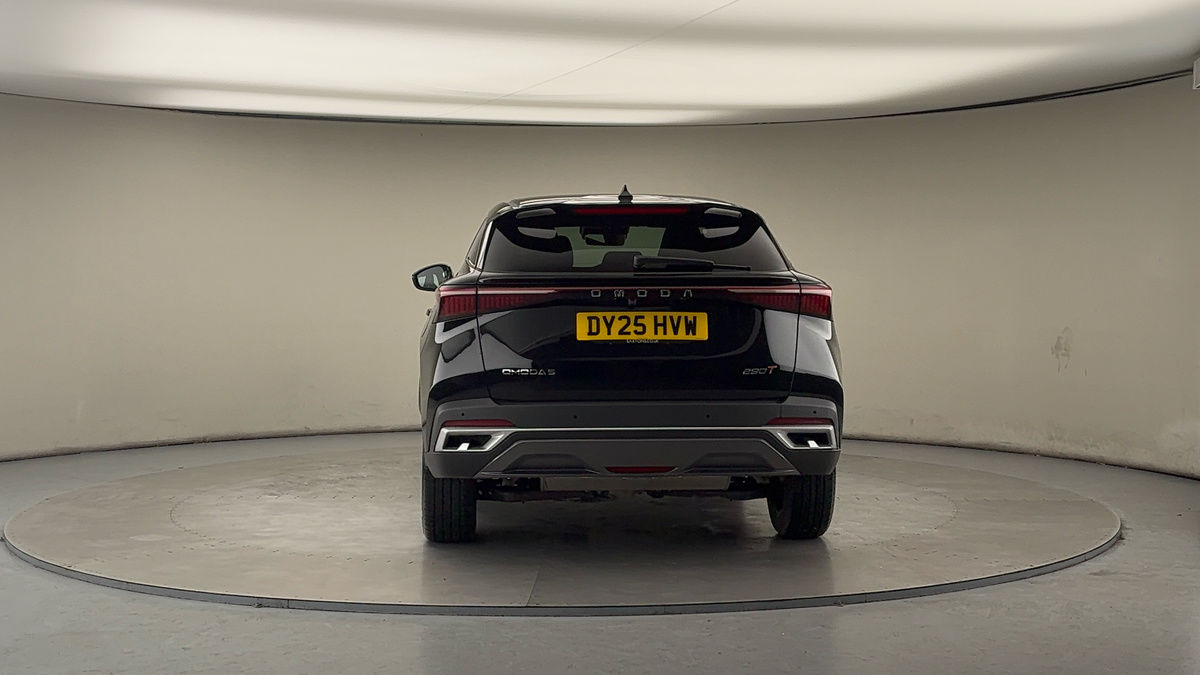 More views of Omoda 5