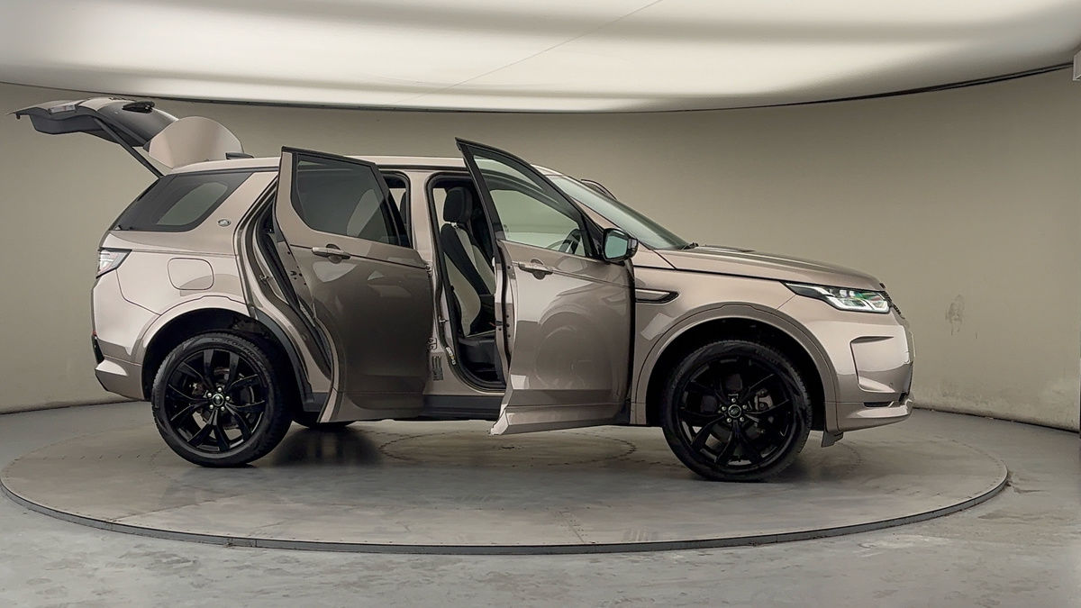 More views of Land Rover Discovery Sport