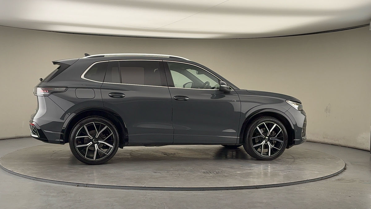 More views of Volkswagen Tiguan